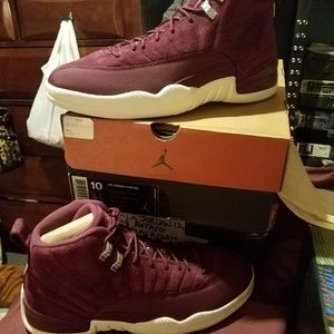 Jordan retro 12s